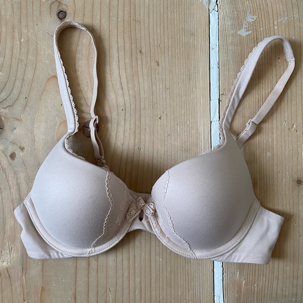 Victoria’s Secret bra